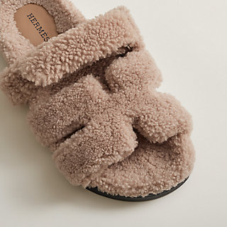 hermes fuzzy slippers